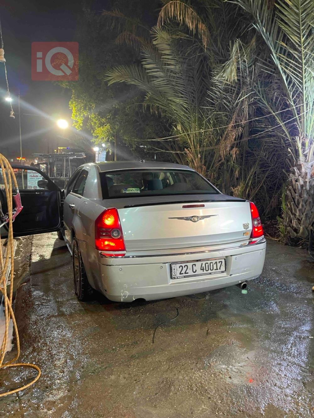 کرایسلەر 300